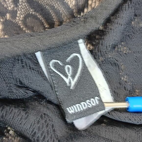 Windsor Mini Lace Dress Size Large Black Fit and Flare - Picture 8 of 9